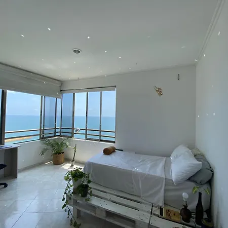 Casa De Mar Homestay